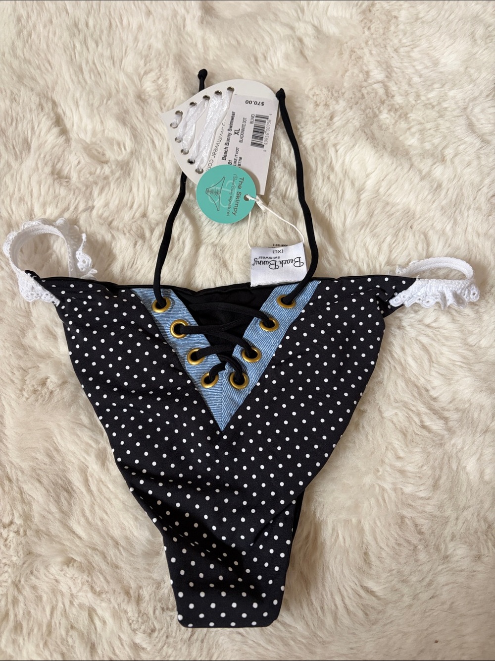 Beach bunny swimwear ! 💙